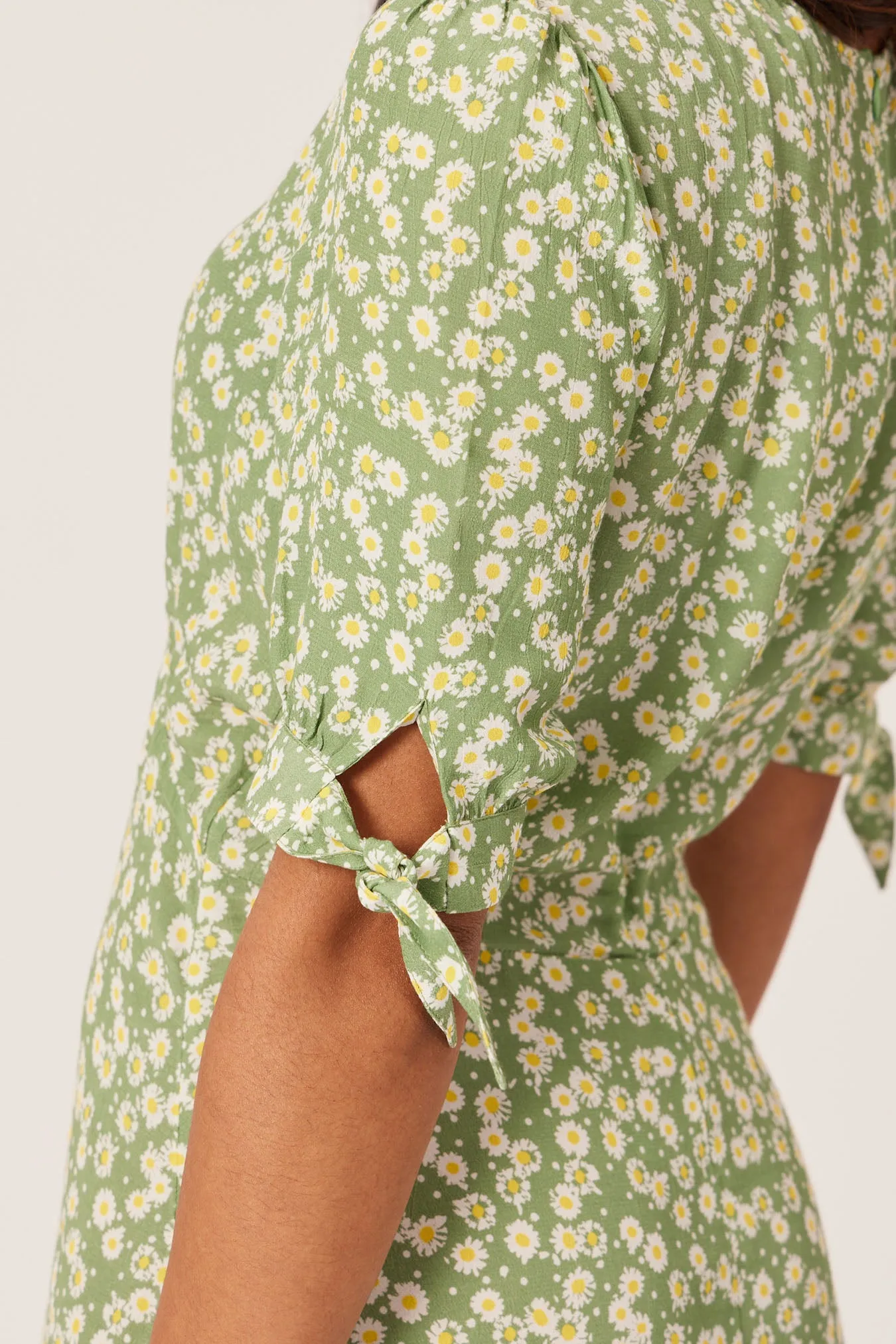 Sally-Grace - Tie Sleeve Midi Dress - Green